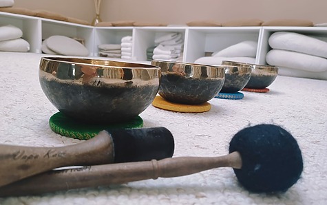 Les bols tibétains : un jeu d’enfant pour toute la famille