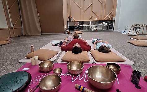 Les bols tibétains : un jeu d’enfant pour toute la famille