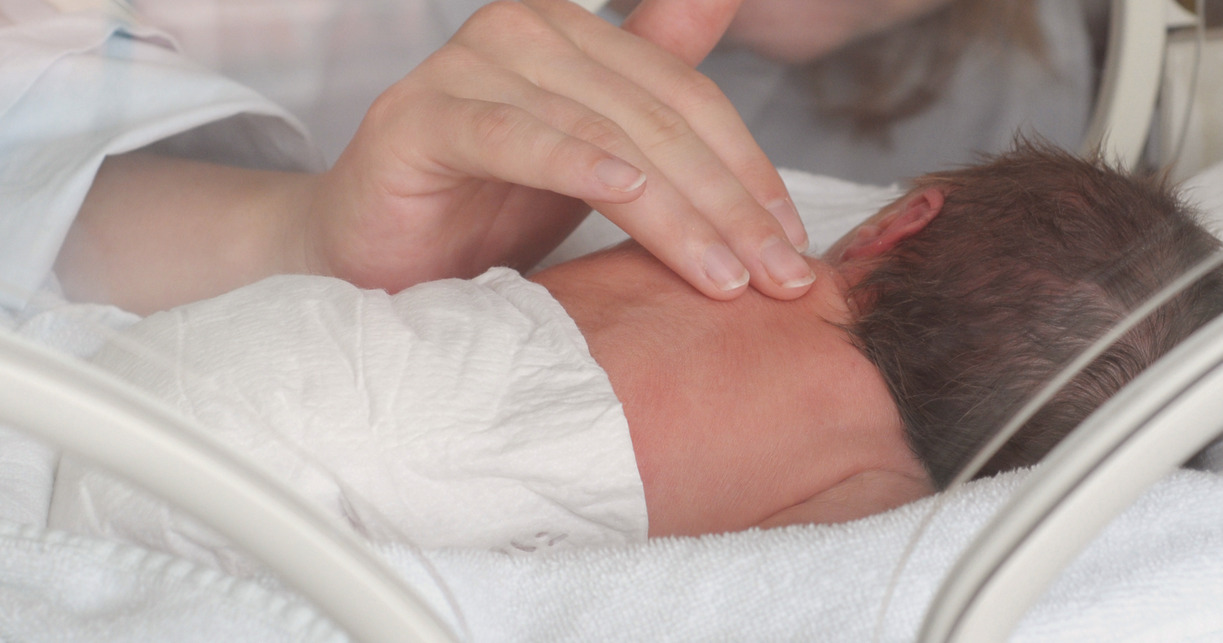 Allaiter un bébé prématuré : tout ce qu’il faut savoir pour bien commencer